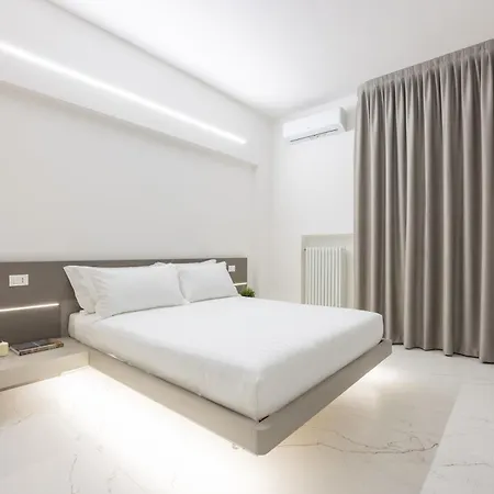 Excelsior Station 4*