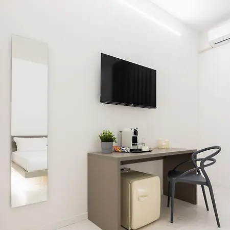 Excelsior Station 招待所