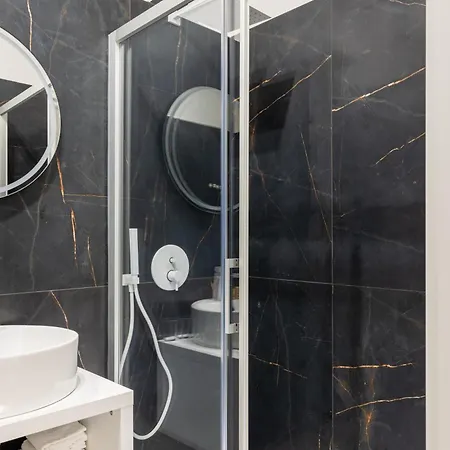 Excelsior Station 招待所