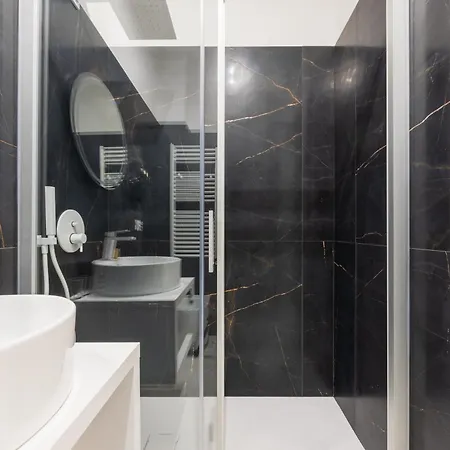 Excelsior Station 4*