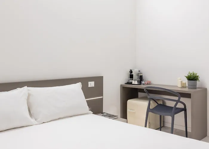 Excelsior Station 게스트하우스 4*