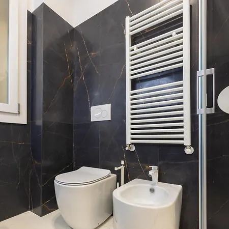 ゲストハウス Excelsior Station 4*