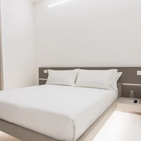 Excelsior Station 4* ボローニャ