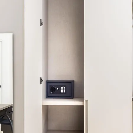 Excelsior Station ゲストハウス 4*