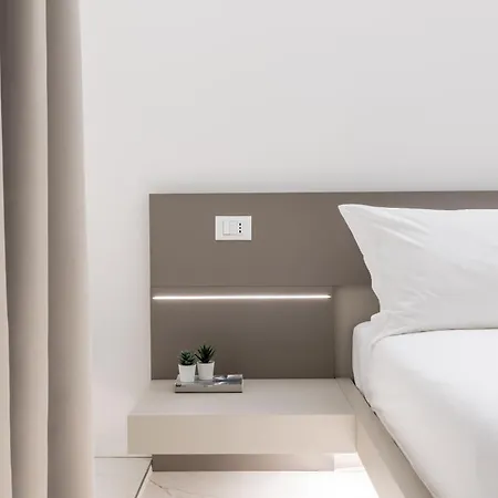 Excelsior Station 4*